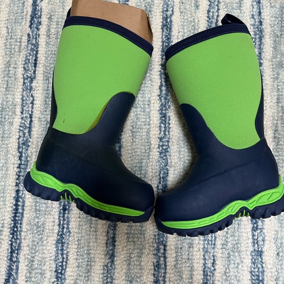 NWOTs toddler fleece lined KIDS RUGGED II MUCK BOOTS - Picture 8 of 9